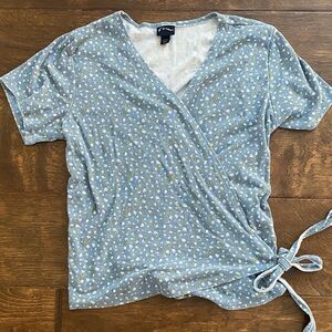 Art Class Blue Floral Wrap Top